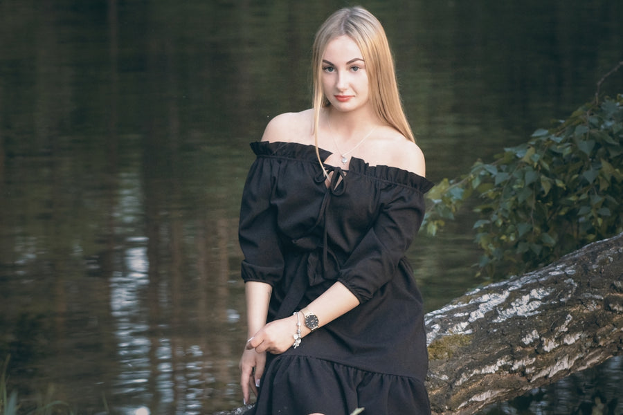 Confidence in Style: The World of Designer Midi Dresses