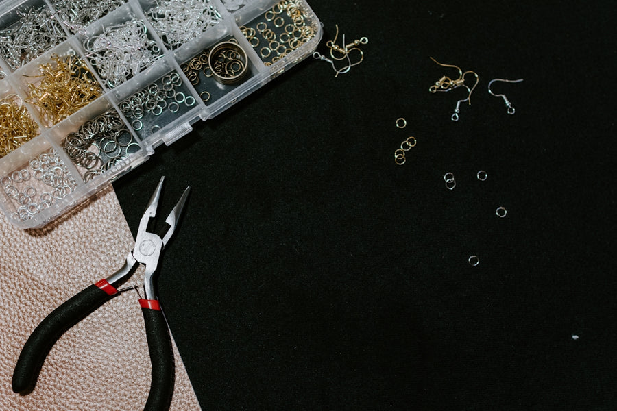 Effortless Elegance: Midi Dress Styling Tips