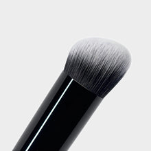 Shop JOJAXS Luxe Large Blurrer Brush Womens & Mens Luxury Fashion & Designer Accessories on Jackson JoJaxs® Official US Site. - JoJaxs.com