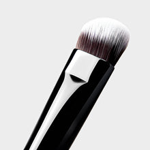 Shop JOJAXS Essential Packing Eye Brush Womens & Mens Luxury Fashion & Designer Accessories on Jackson JoJaxs® Official US Site. - JoJaxs.com