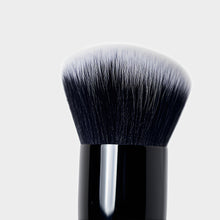 Shop JOJAXS Flawless Stipple & Blend Foundation Brush Womens & Mens Luxury Fashion & Designer Accessories on Jackson JoJaxs® Official US Site. - JoJaxs.com